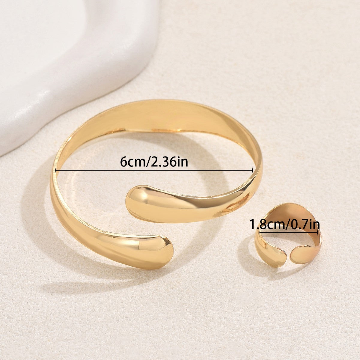 Simple Geometric Glossy Bracelet Ring Set